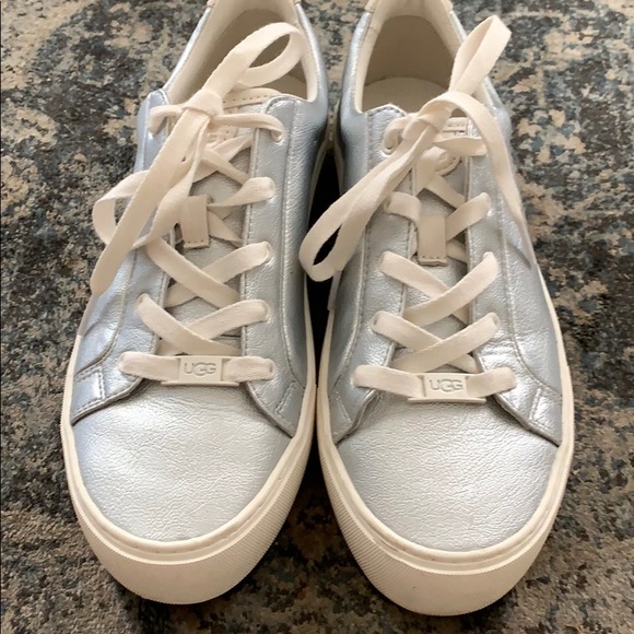 UGG Zilo Sneakers - Picture 3 of 5